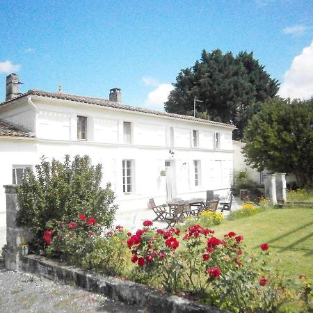 Bed and Breakfast Le Charhido à Saint-Fort-sur-Gironde Extérieur photo